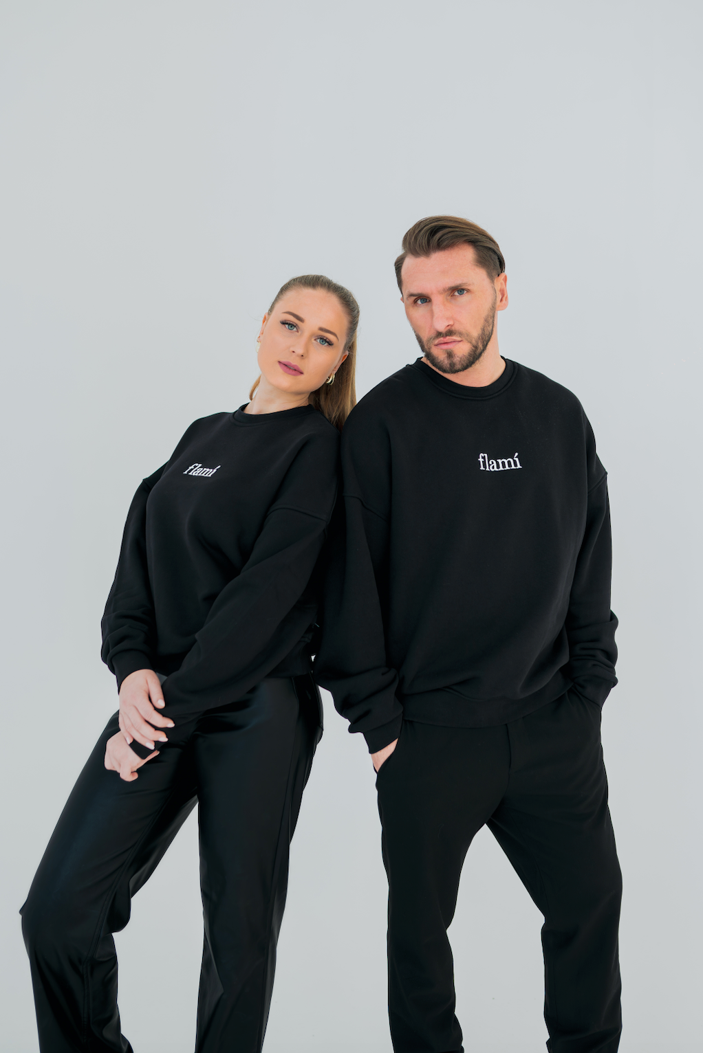 Oversized Sweatshirt - Black White