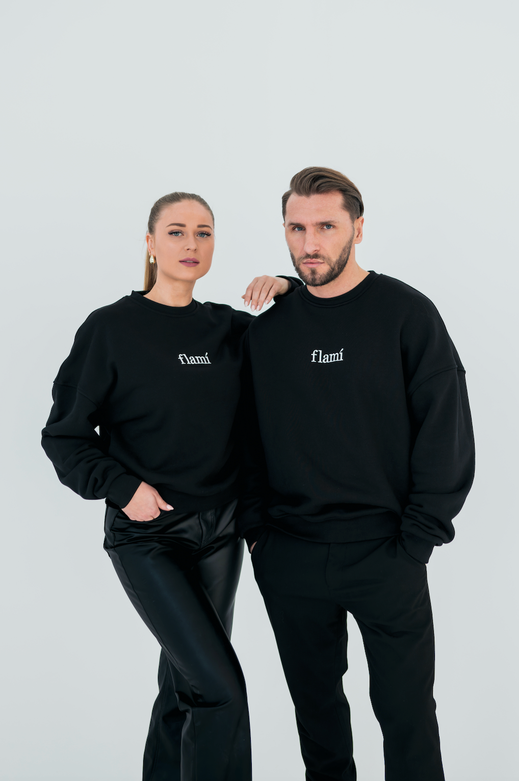 Oversized Sweatshirt - Black White