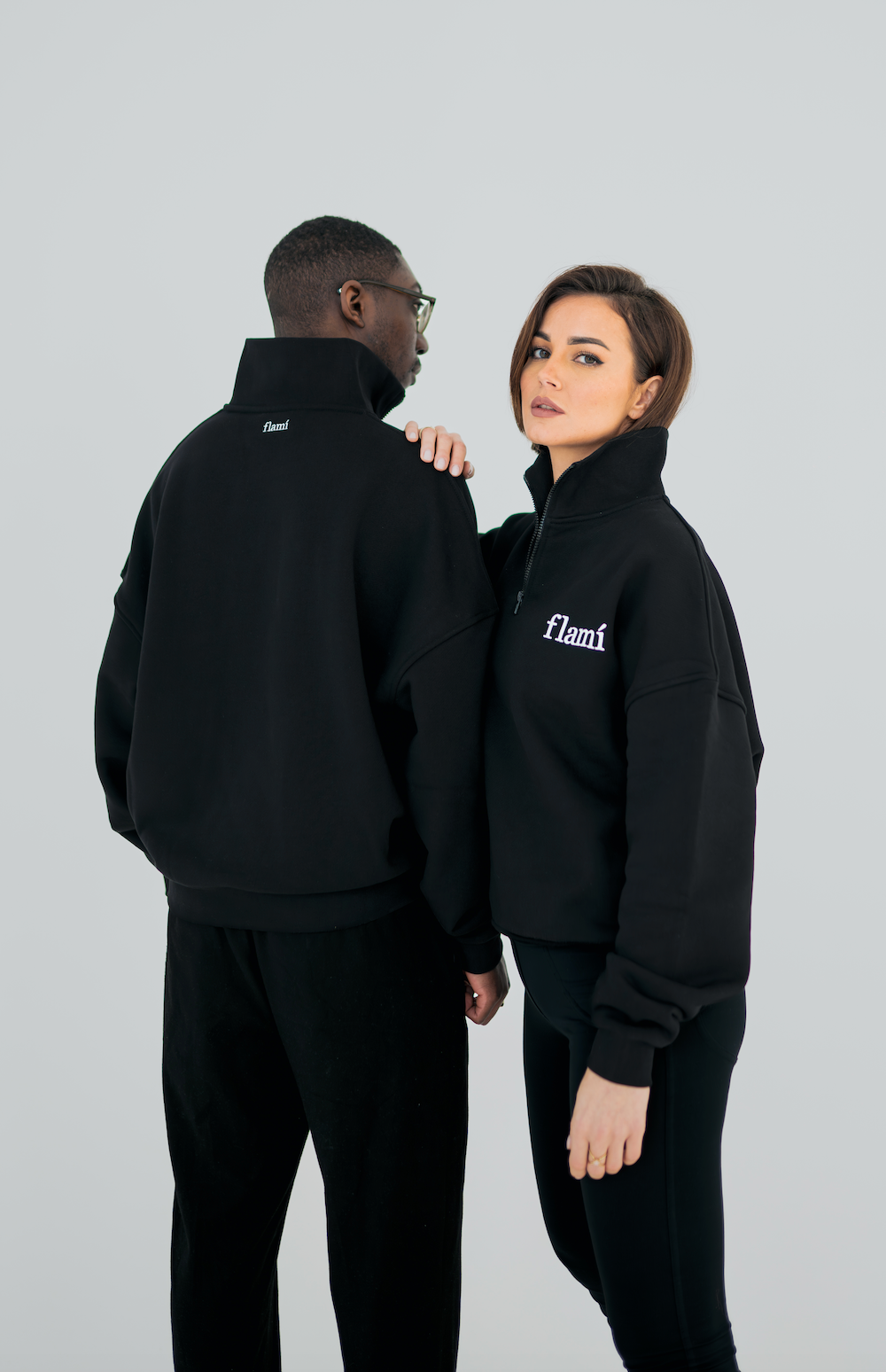 Oversized Zipper - Black White